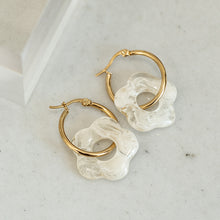 Load image into Gallery viewer, Kalee Floral Earrings