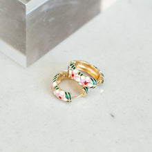 Load image into Gallery viewer, Ezmia Floral Earrings
