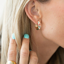 Load image into Gallery viewer, Ezmia Floral Earrings