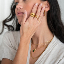 Load image into Gallery viewer, Emerald 18k Gold Necklace