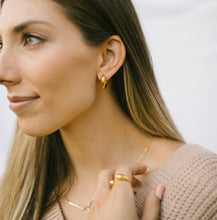 Load image into Gallery viewer, Athena Gold Hoop Earrings