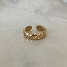 Load image into Gallery viewer, Angie Gold Ring