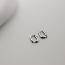 Load image into Gallery viewer, Nicole Tiny Hoop Silver Earrings