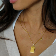 Load image into Gallery viewer, Zodiac Sign Gold Pendant Necklace