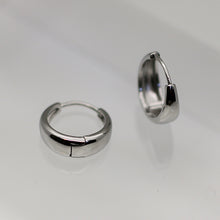 Load image into Gallery viewer, Lux Minimal Hoops 16mm