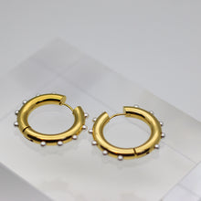 Load image into Gallery viewer, April Pearl hoop Earrings