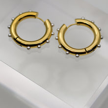 Load image into Gallery viewer, April Pearl hoop Earrings