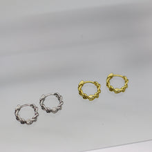 Load image into Gallery viewer, Cici Huggie Hoop Earrings
