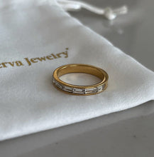 Load image into Gallery viewer, Emily Gold Ring