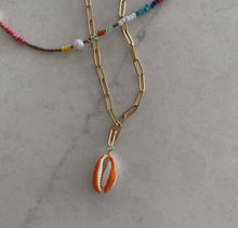 Load image into Gallery viewer, Kauai Shell Necklace Set
