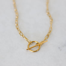 Load image into Gallery viewer, Everyday Toggle Necklace 18k Gold
