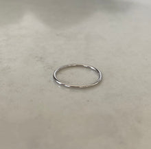 Load image into Gallery viewer, Silver Stacker Ring
