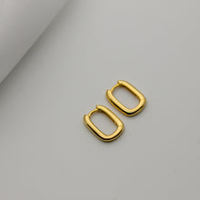 Load image into Gallery viewer, Nicole Tiny Square Hoop Earrings
